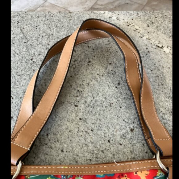 🎄Lily Bloom brand Christmas Pattern Bag - Picture 3 of 6